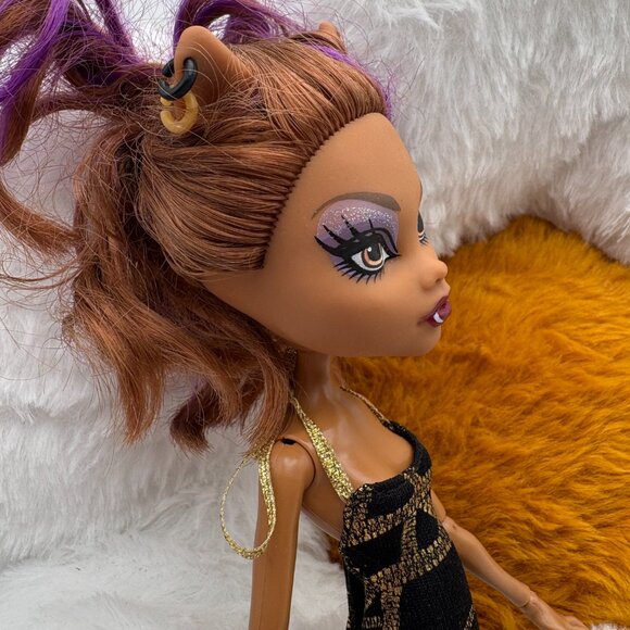 Monster High Clawdeen Wolf Ghouls Night Out Doll 2013 Release (SKU: 540TO) - Picture 5 of 16
